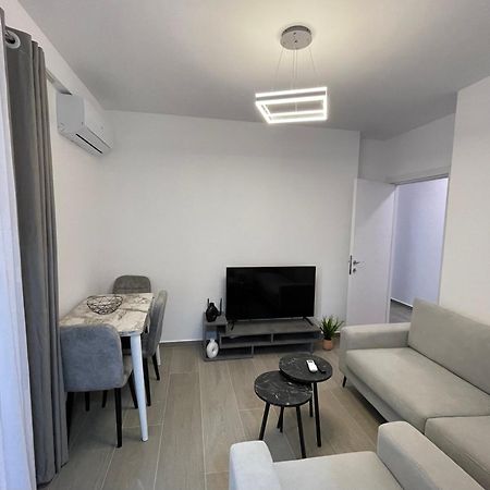 Modern Apartment In Central Wlora Zewnętrze zdjęcie