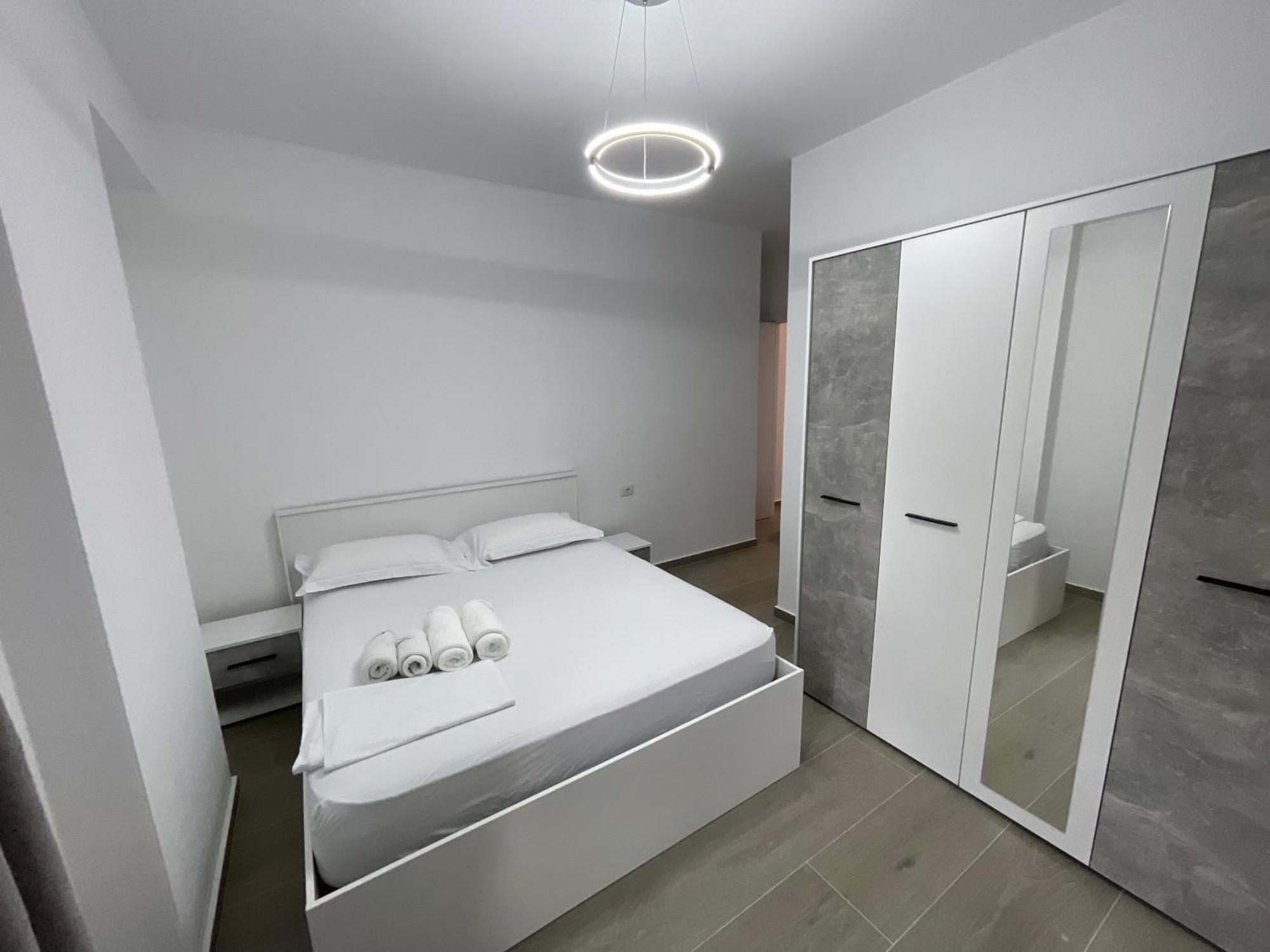 Modern Apartment In Central Wlora Zewnętrze zdjęcie